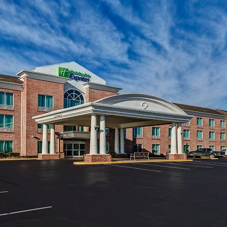 Holiday Inn Express Hotel & Suites London By Ihg Buitenkant foto