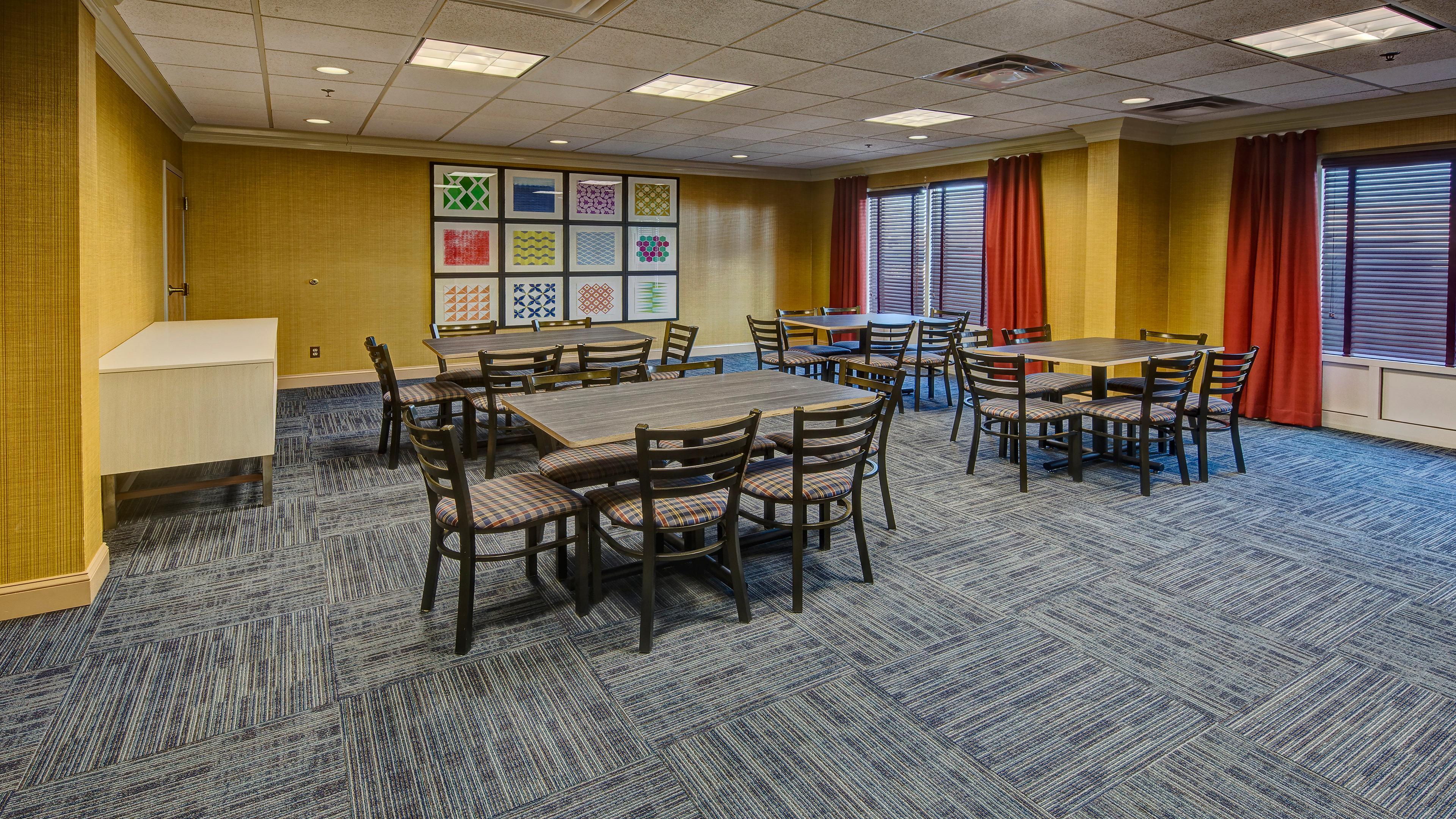 Holiday Inn Express Hotel & Suites London By Ihg Buitenkant foto
