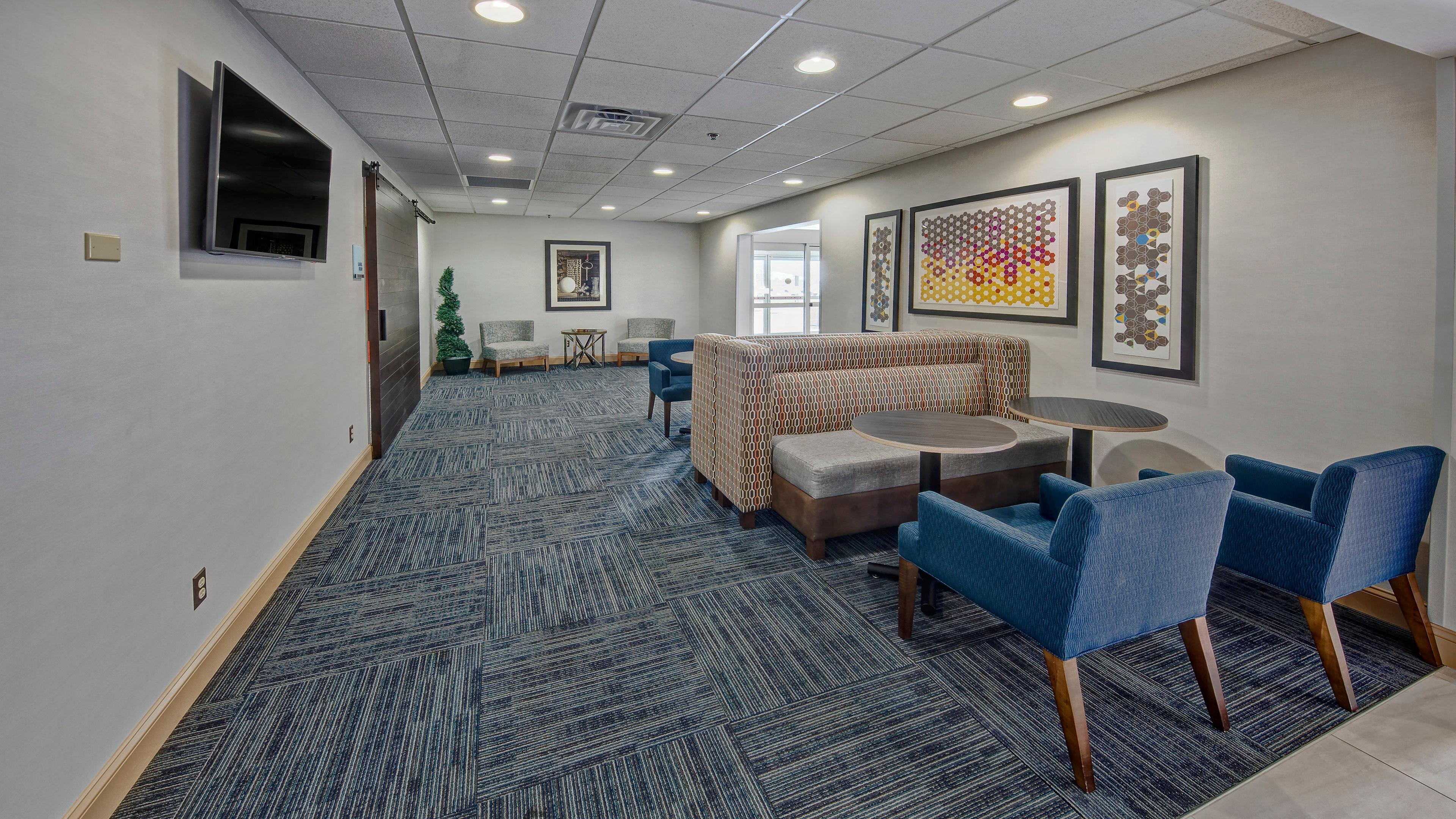 Holiday Inn Express Hotel & Suites London By Ihg Buitenkant foto