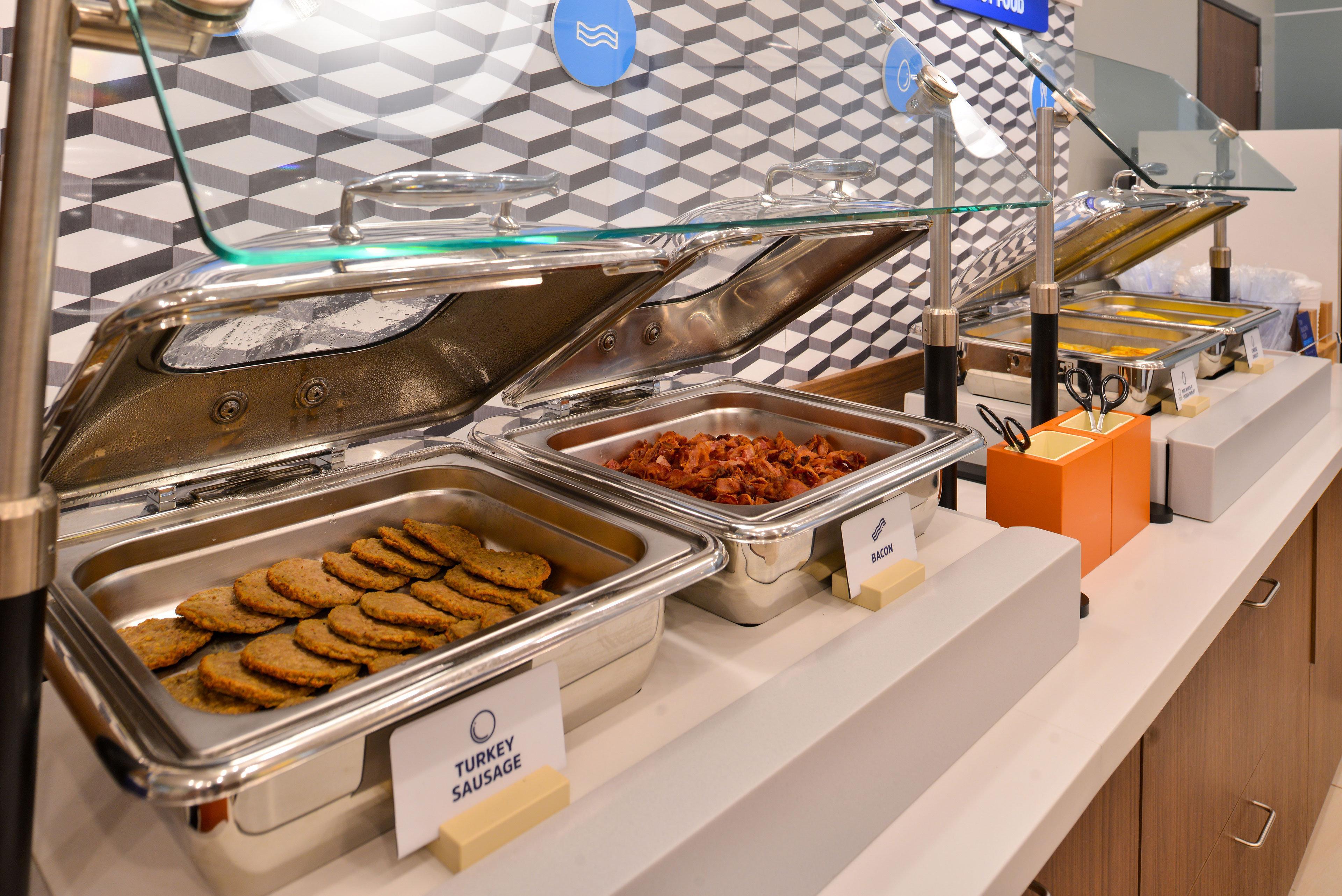 Holiday Inn Express Hotel & Suites London By Ihg Buitenkant foto