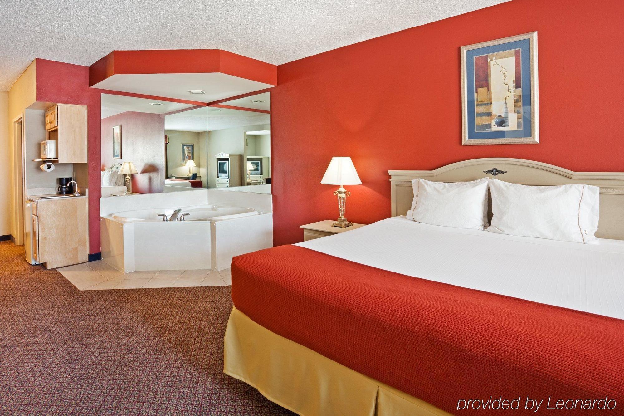 Holiday Inn Express Hotel & Suites London By Ihg Kamer foto