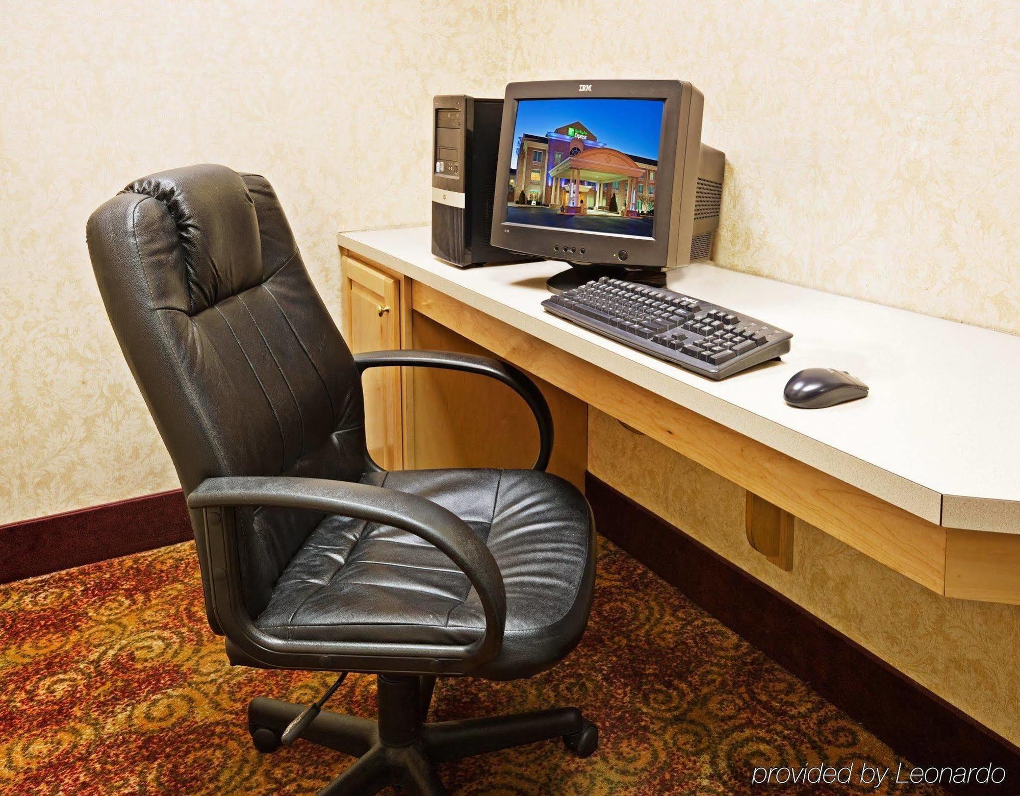 Holiday Inn Express Hotel & Suites London By Ihg Faciliteiten foto